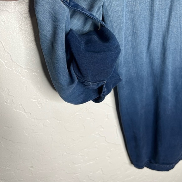 Chelsea & Theodore Hombre Tyncel Button Down Long Sleeve Shirt | Small - Picture 3 of 9